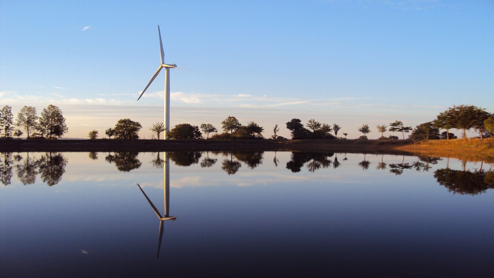 FR Crêtes Lever Soleil 2010